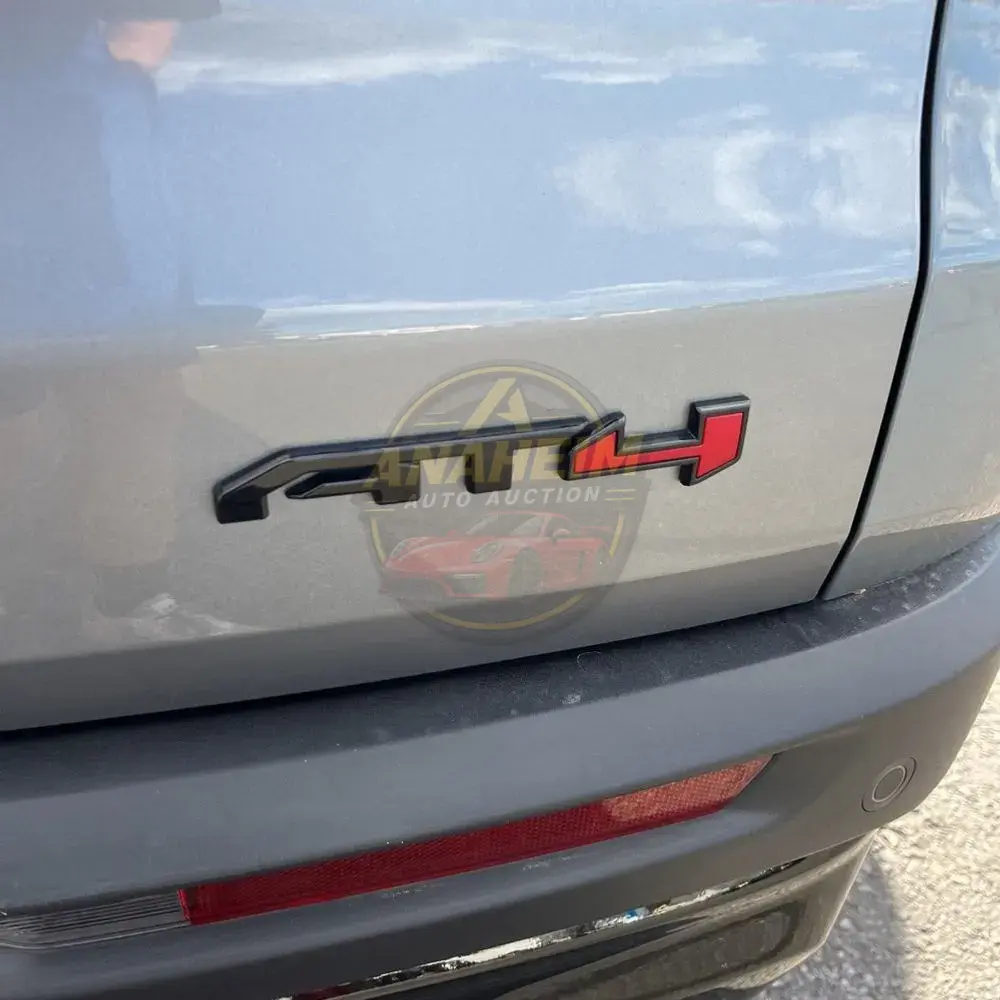 2025 GMC Acadia AT4