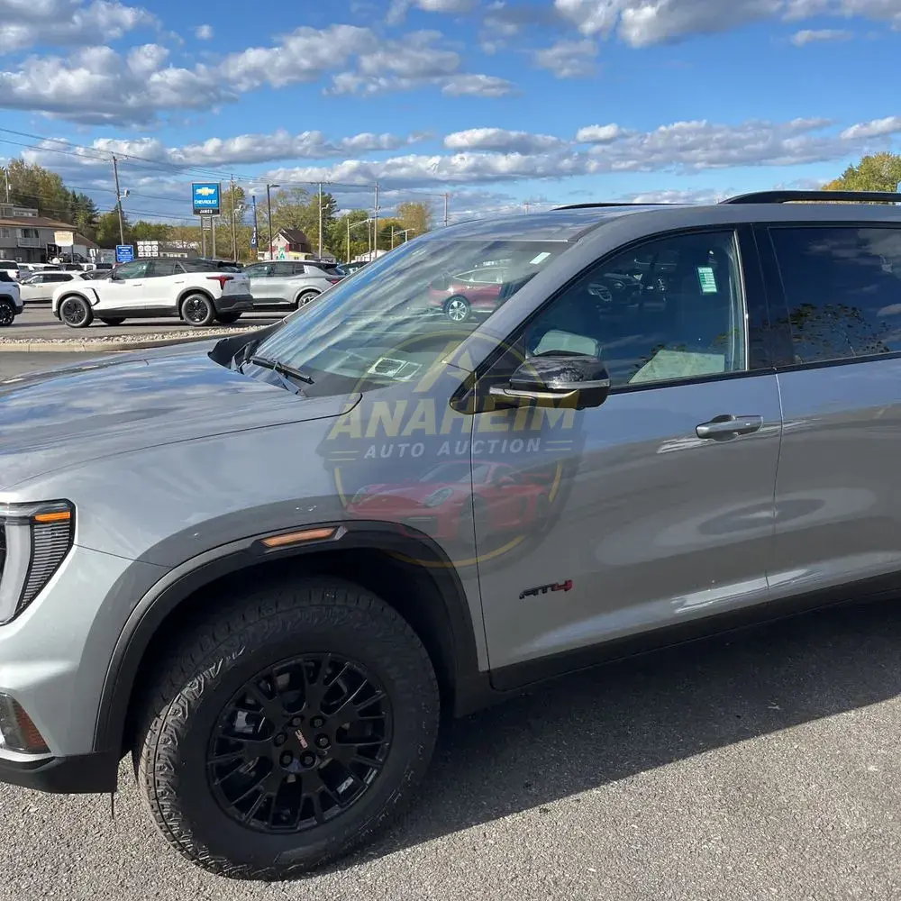 2025 GMC Acadia AT4