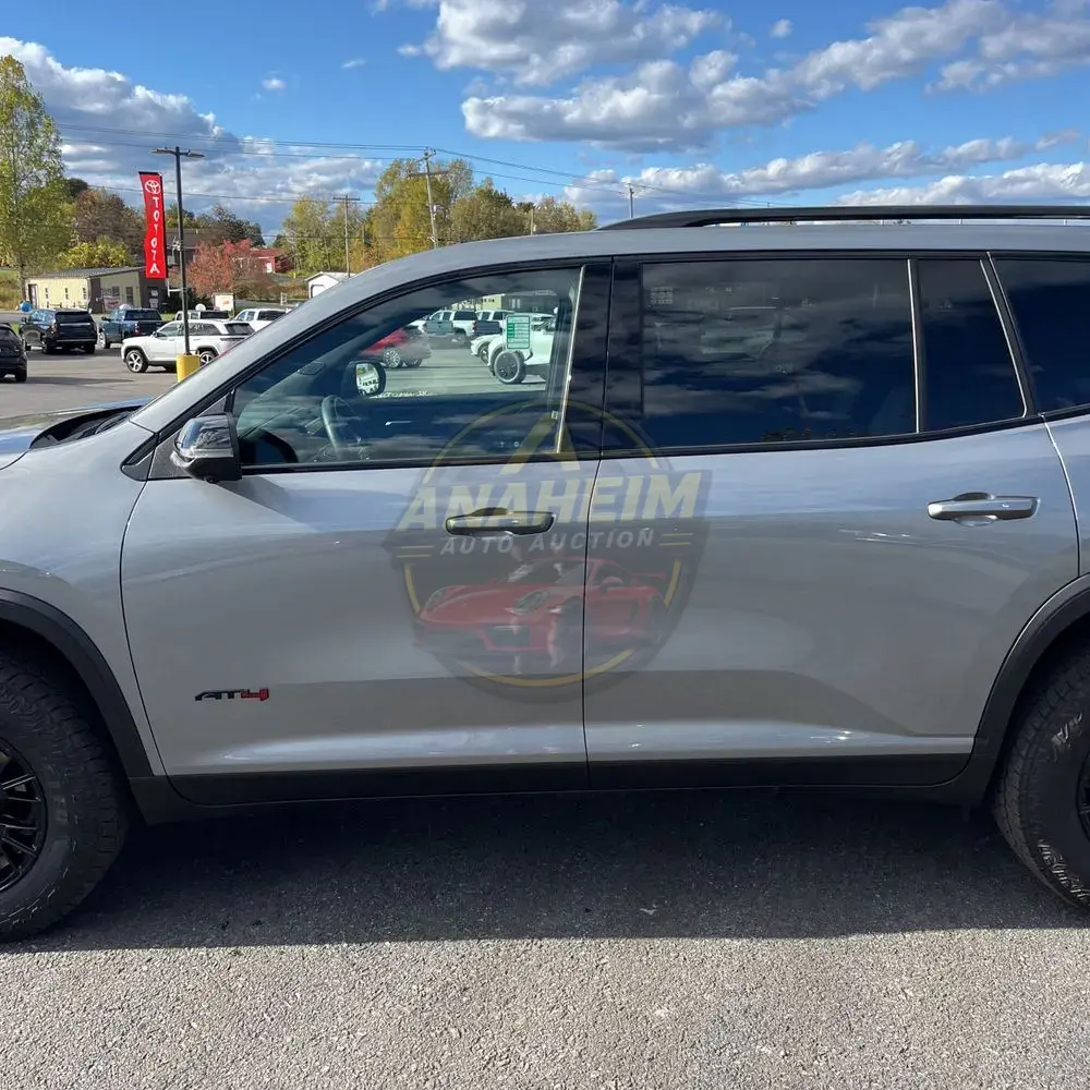 2025 GMC Acadia AT4