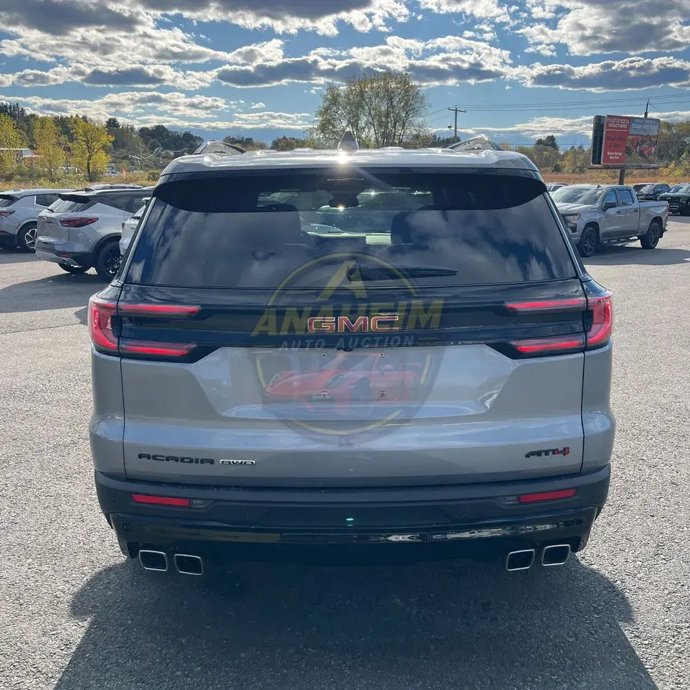 2025 GMC Acadia AT4