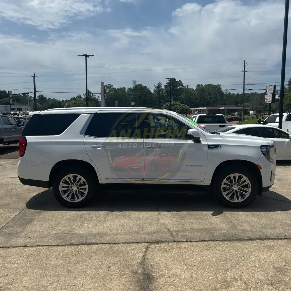 2023 GMC Yukon SLT