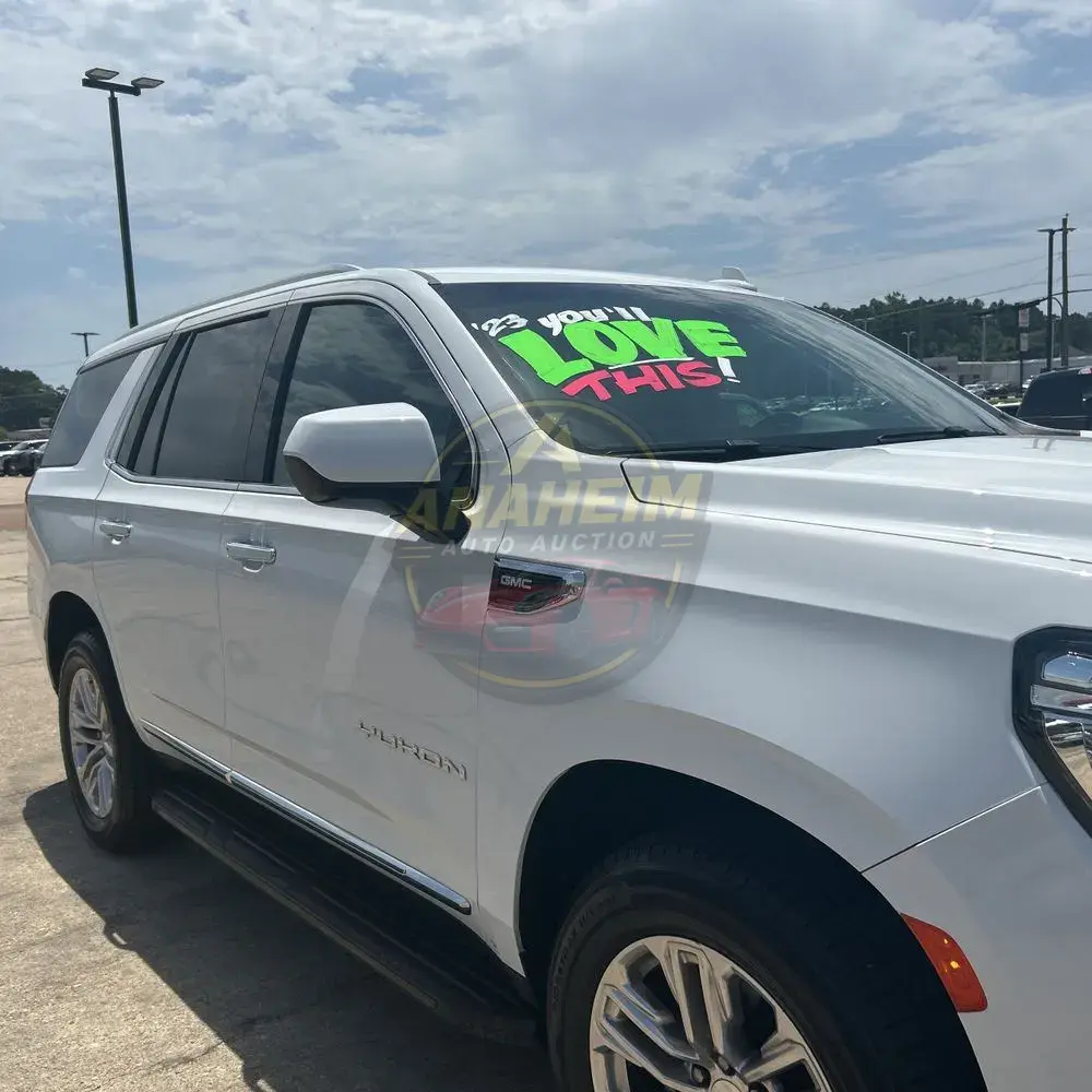 2023 GMC Yukon SLT