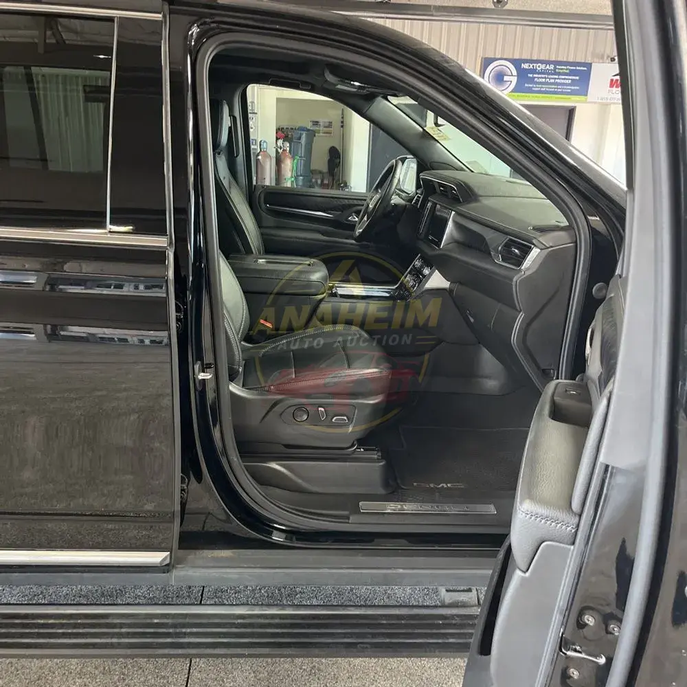 2023 GMC Yukon XL Denali