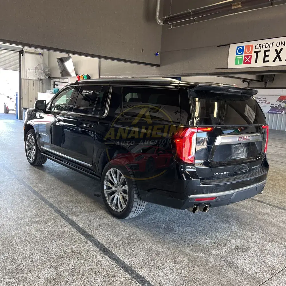 2023 GMC Yukon XL Denali