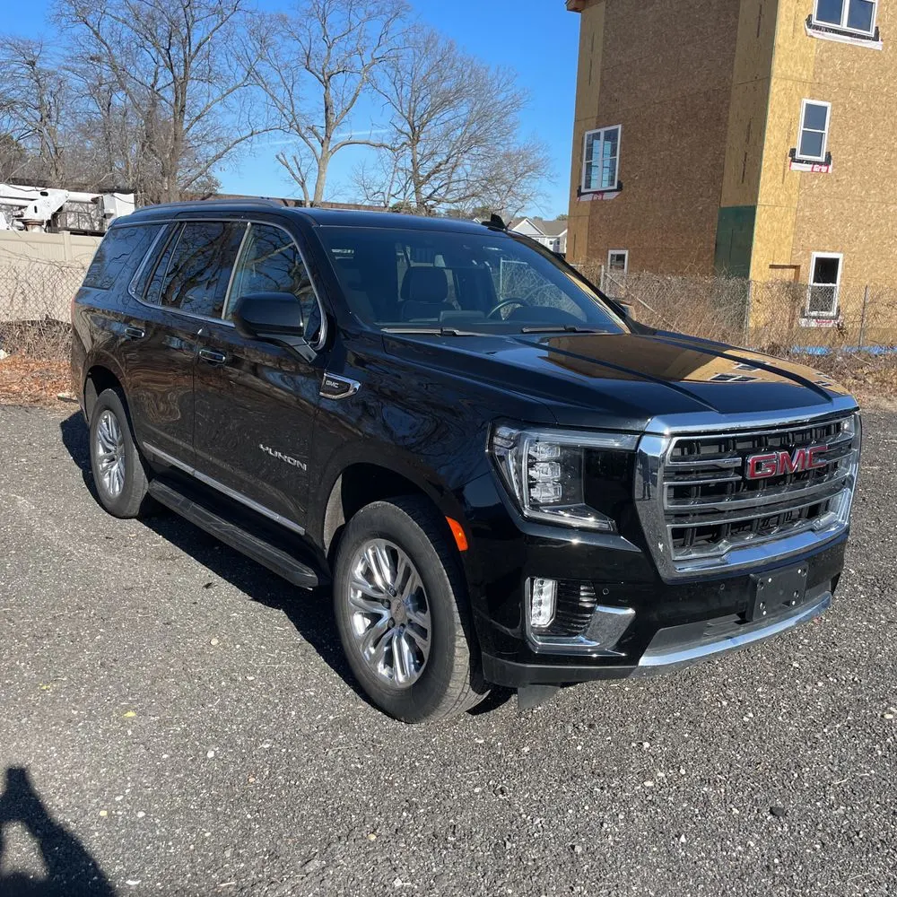 2023 GMC Yukon SLT