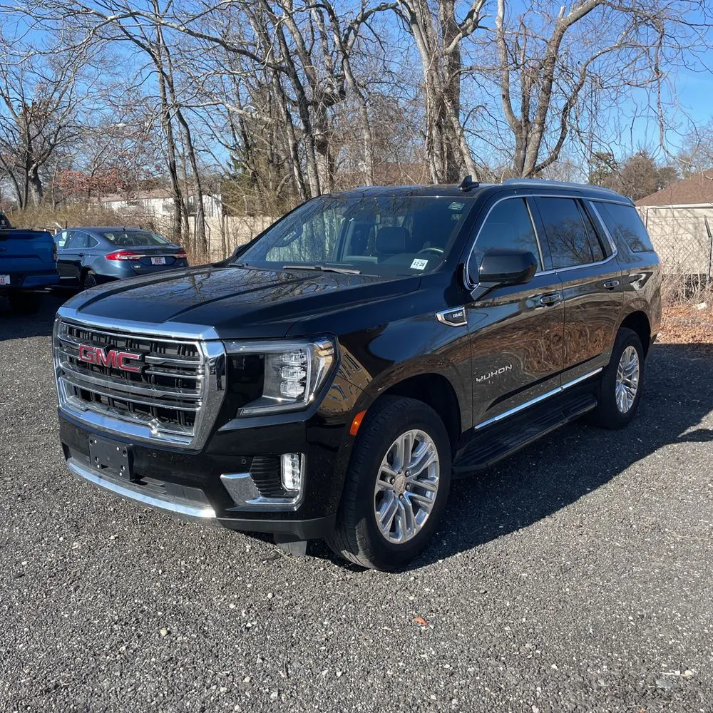 2023 GMC Yukon SLT
