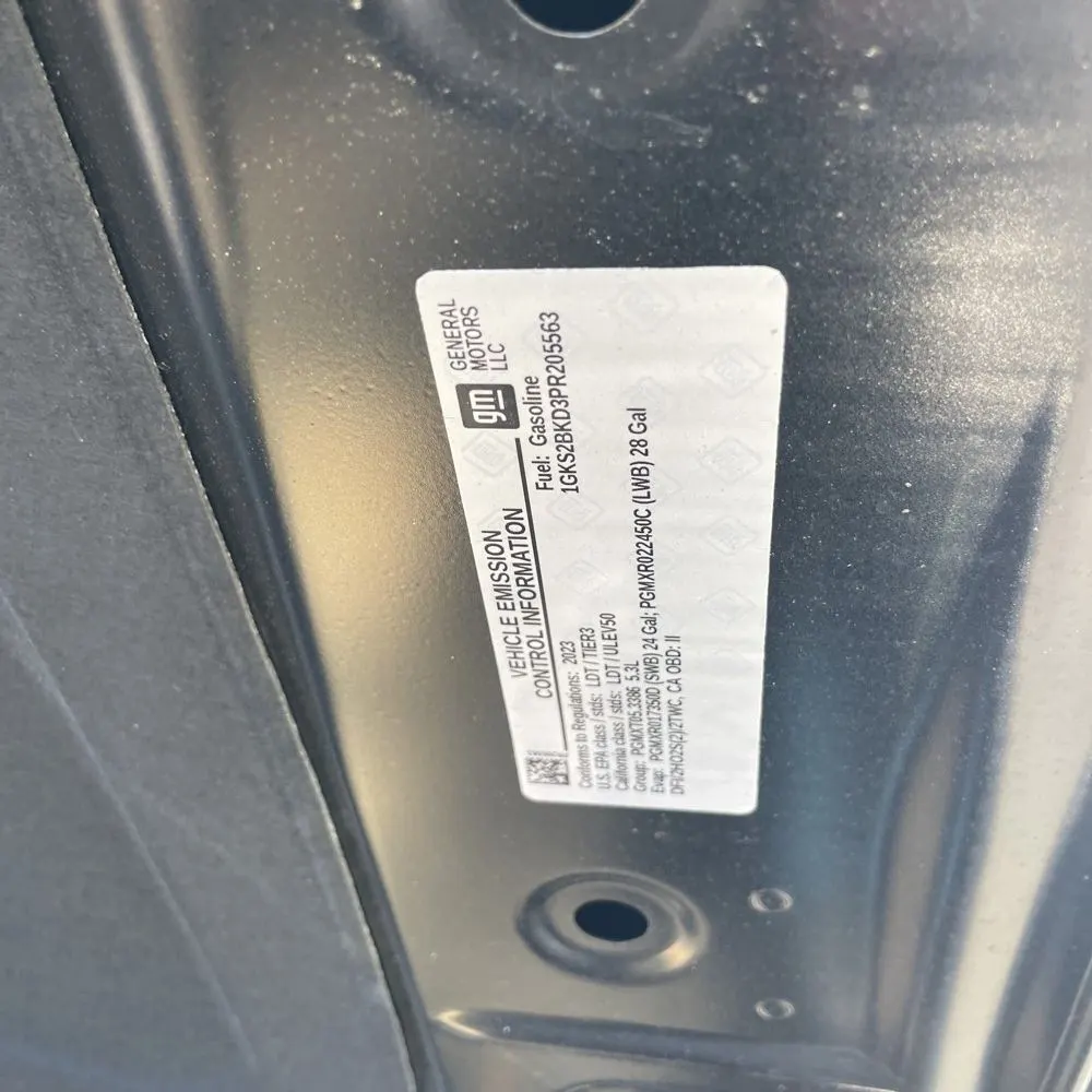 2023 GMC Yukon SLT