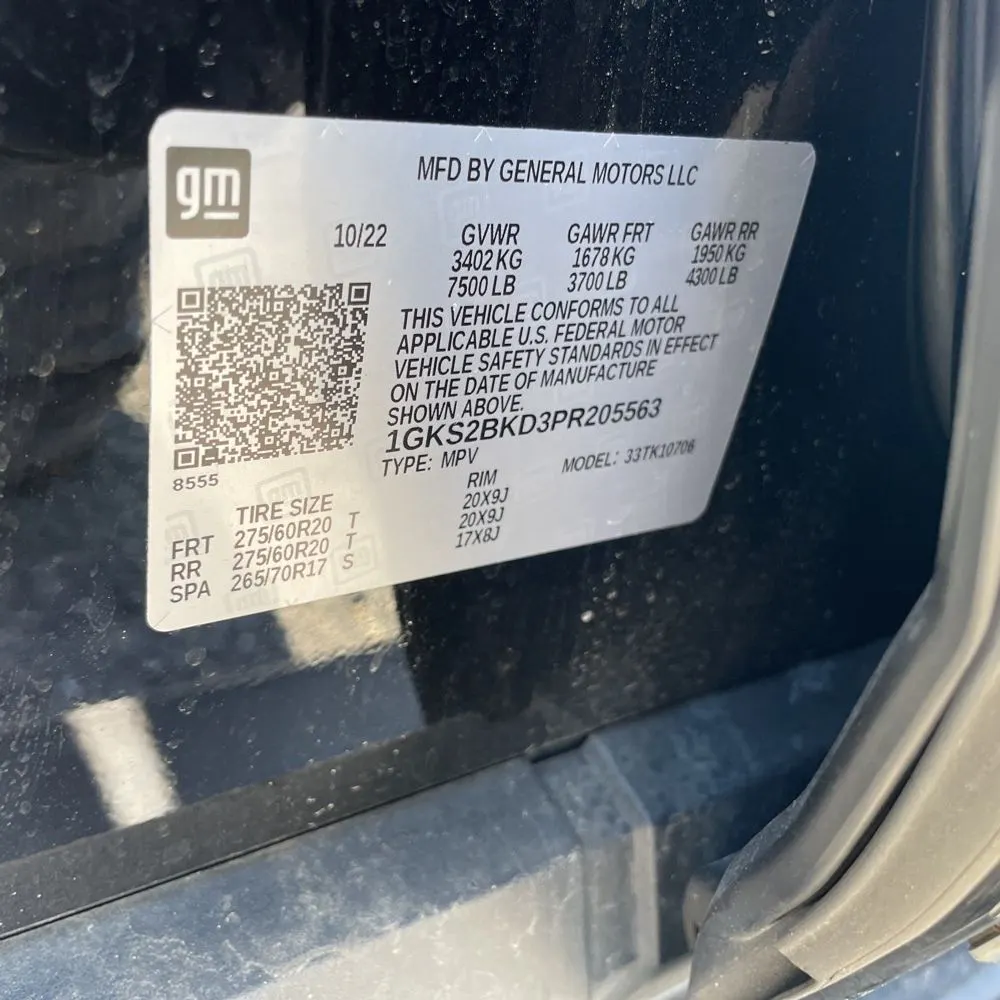 2023 GMC Yukon SLT