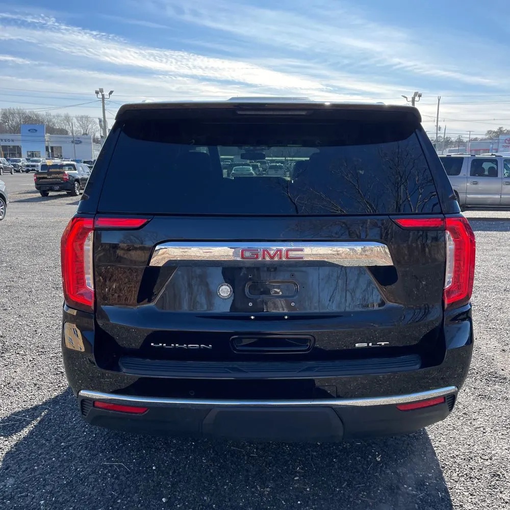 2023 GMC Yukon SLT