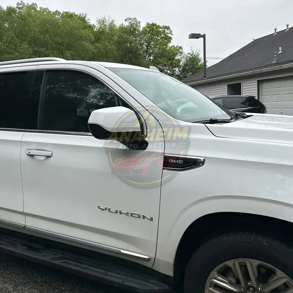 2023 GMC Yukon SLT