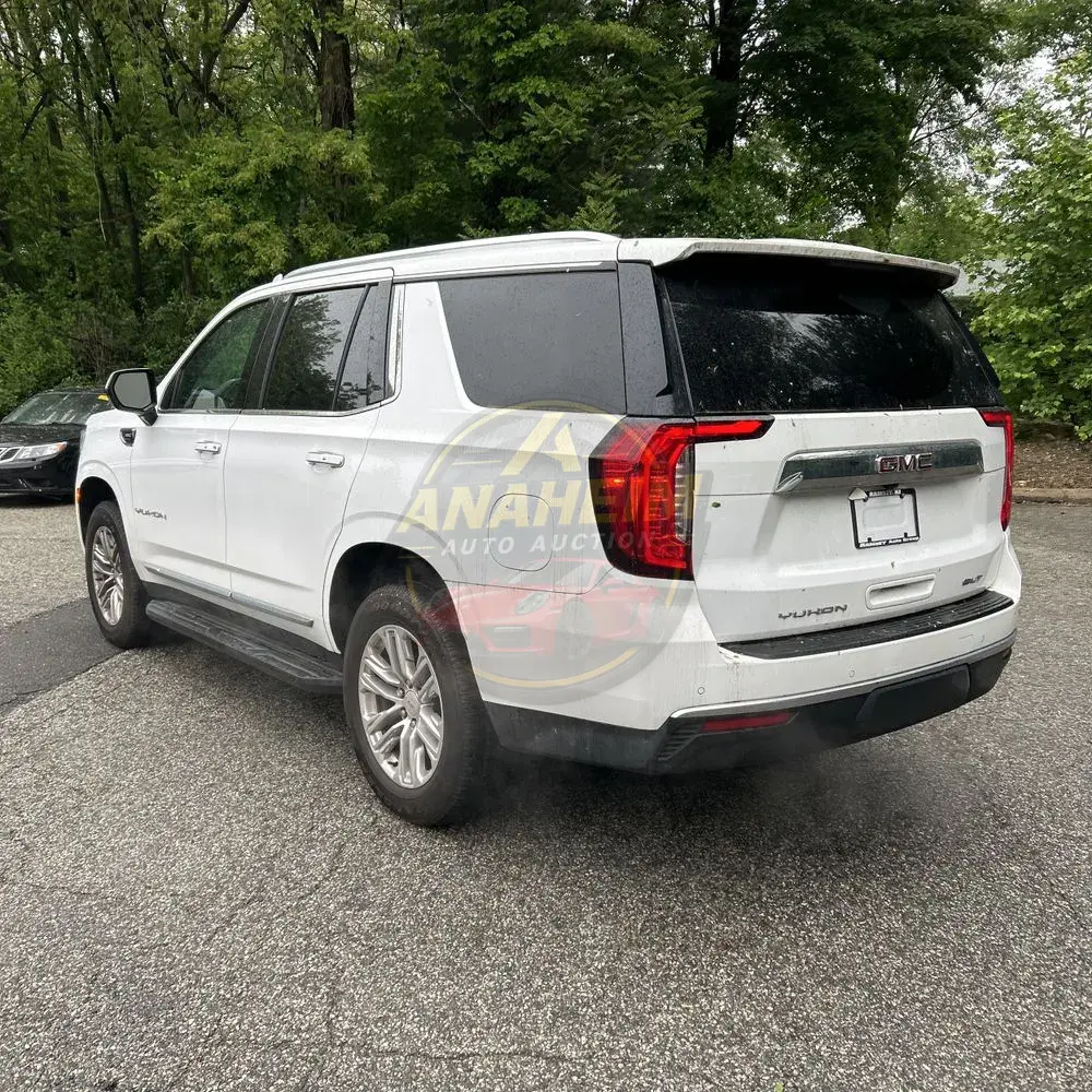 2023 GMC Yukon SLT
