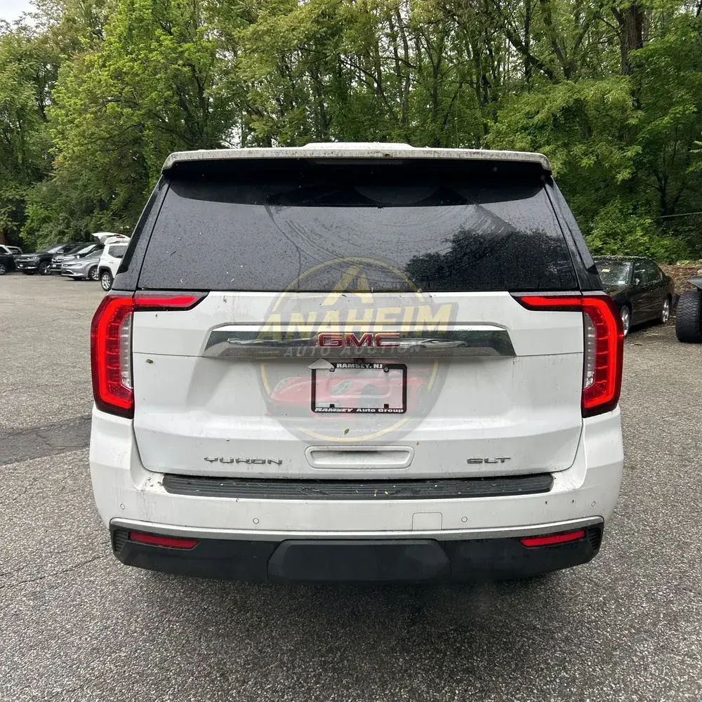 2023 GMC Yukon SLT