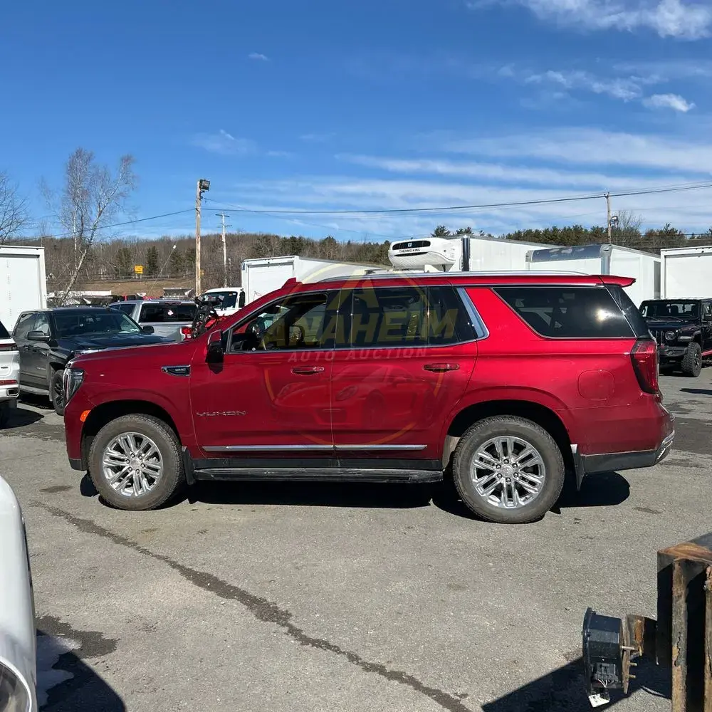 2023 GMC Yukon SLT