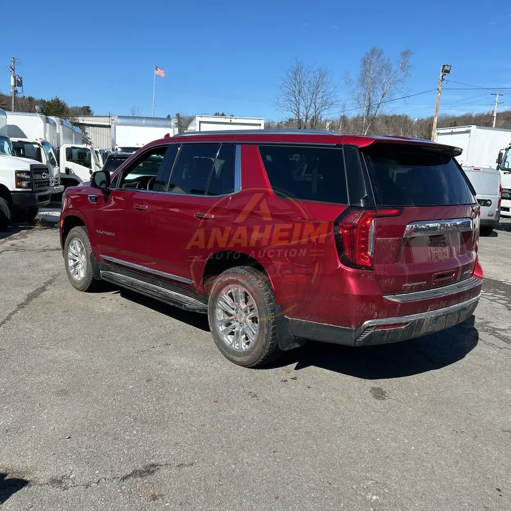 2023 GMC Yukon SLT