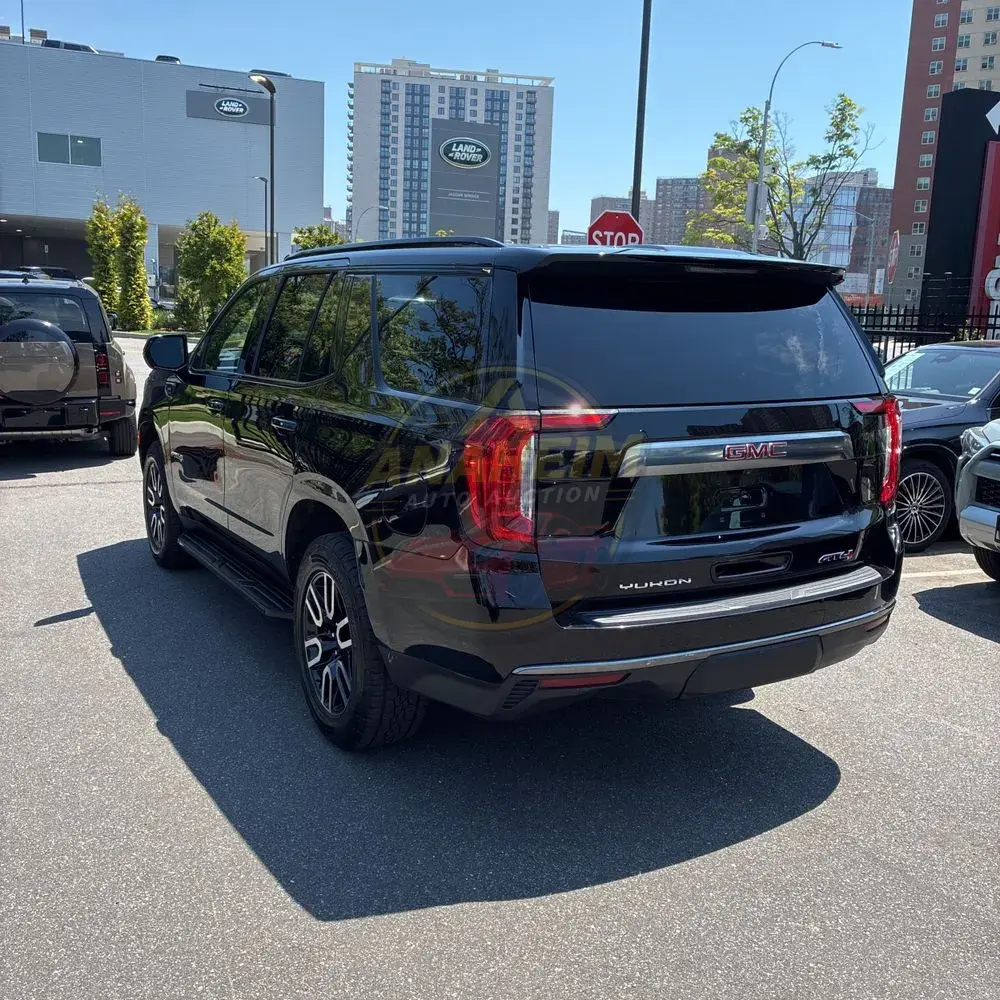 2022 GMC Yukon AT4