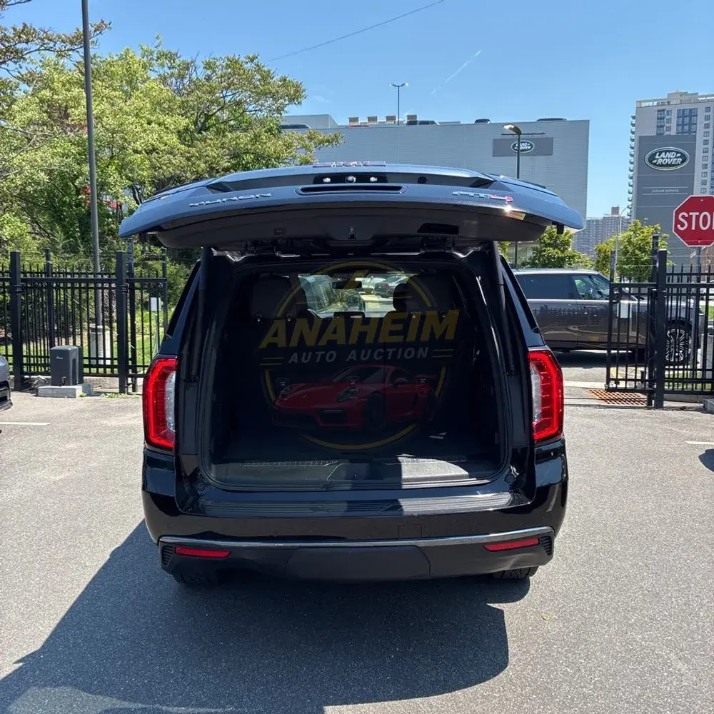 2022 GMC Yukon AT4