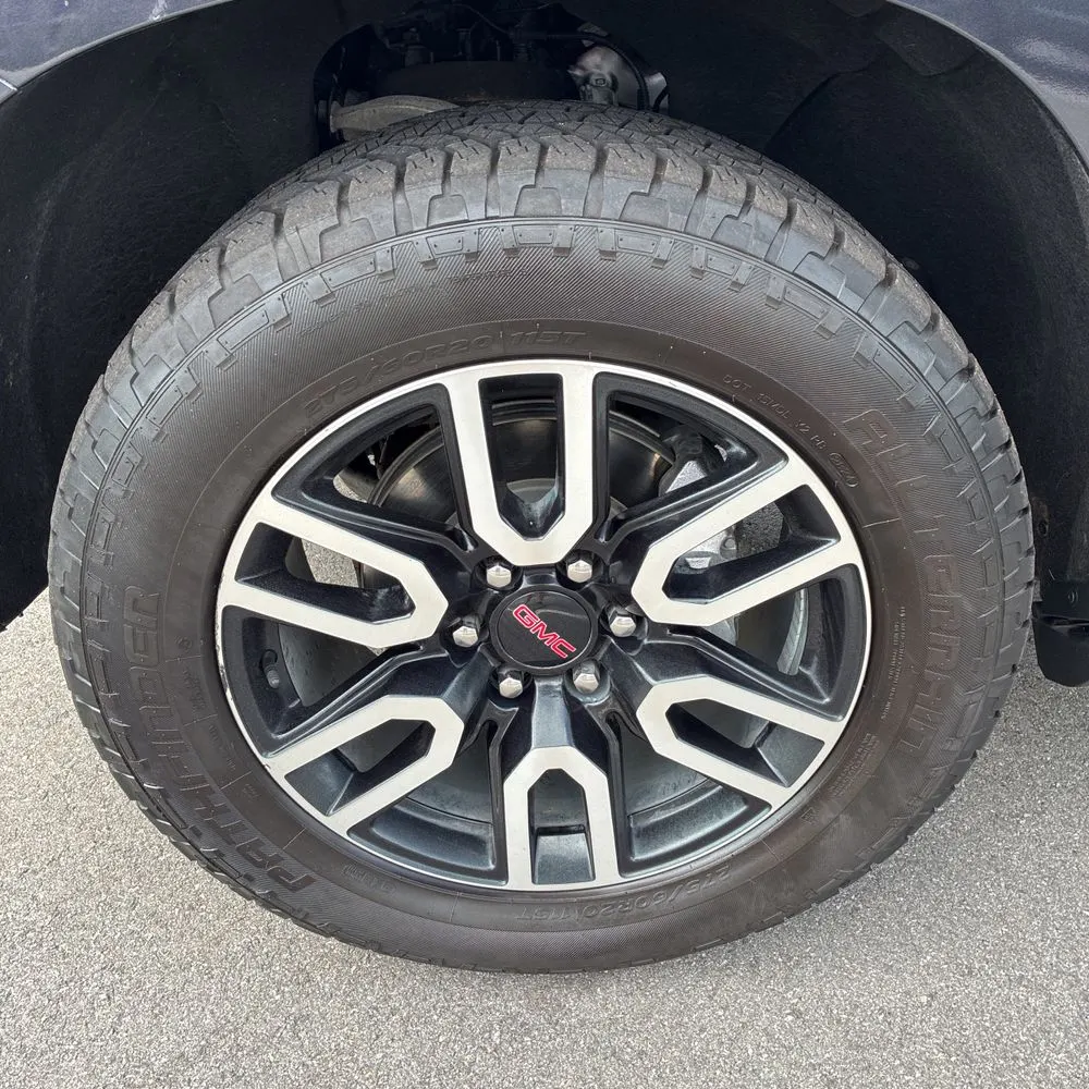 2023 GMC Yukon AT4