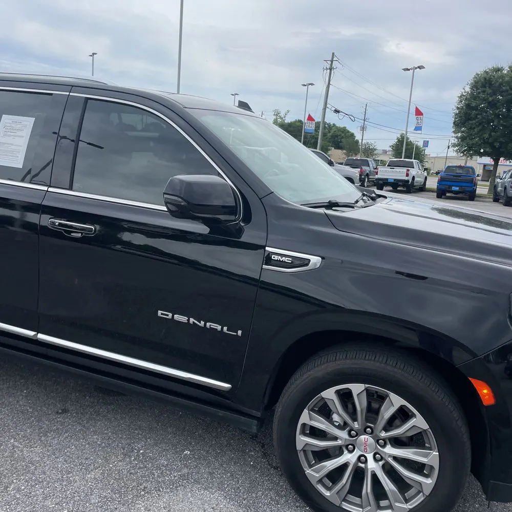 2023 GMC Yukon Denali