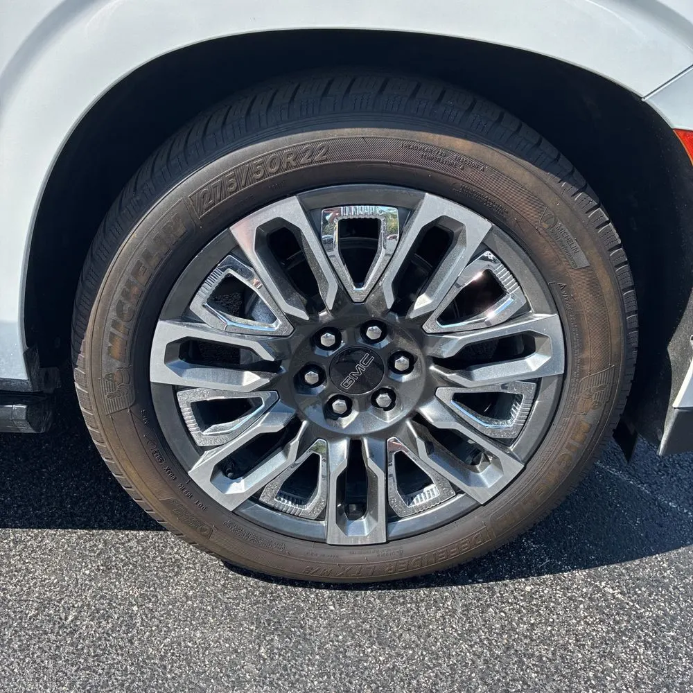 2023 GMC Yukon Denali Ultimate