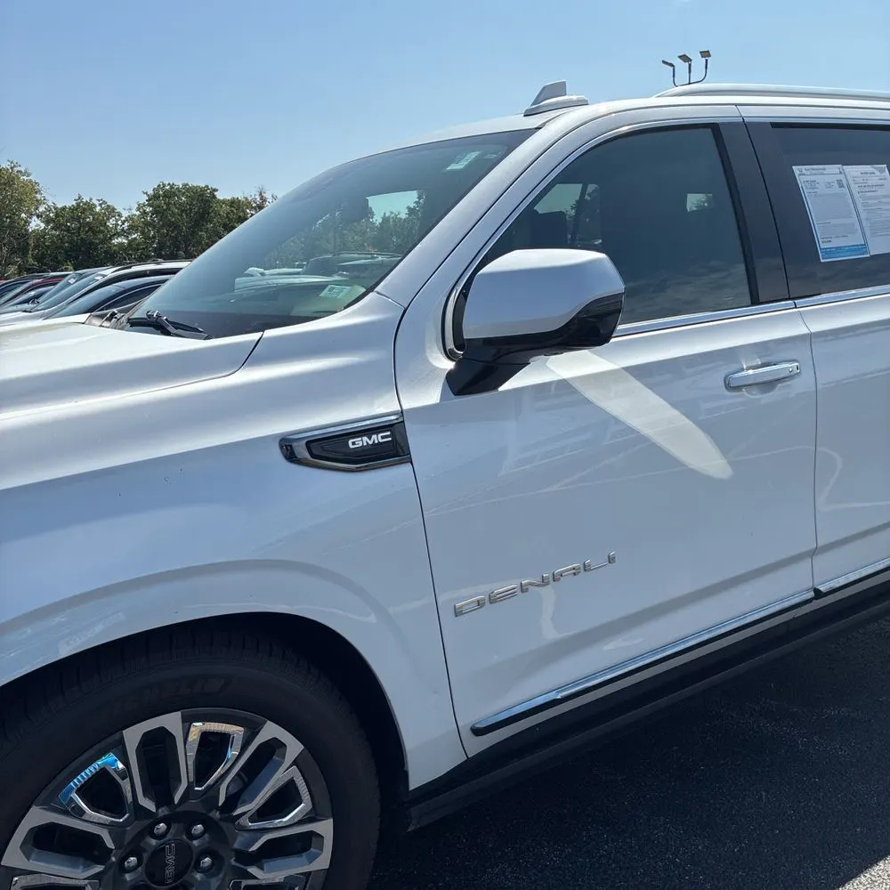 2023 GMC Yukon Denali Ultimate