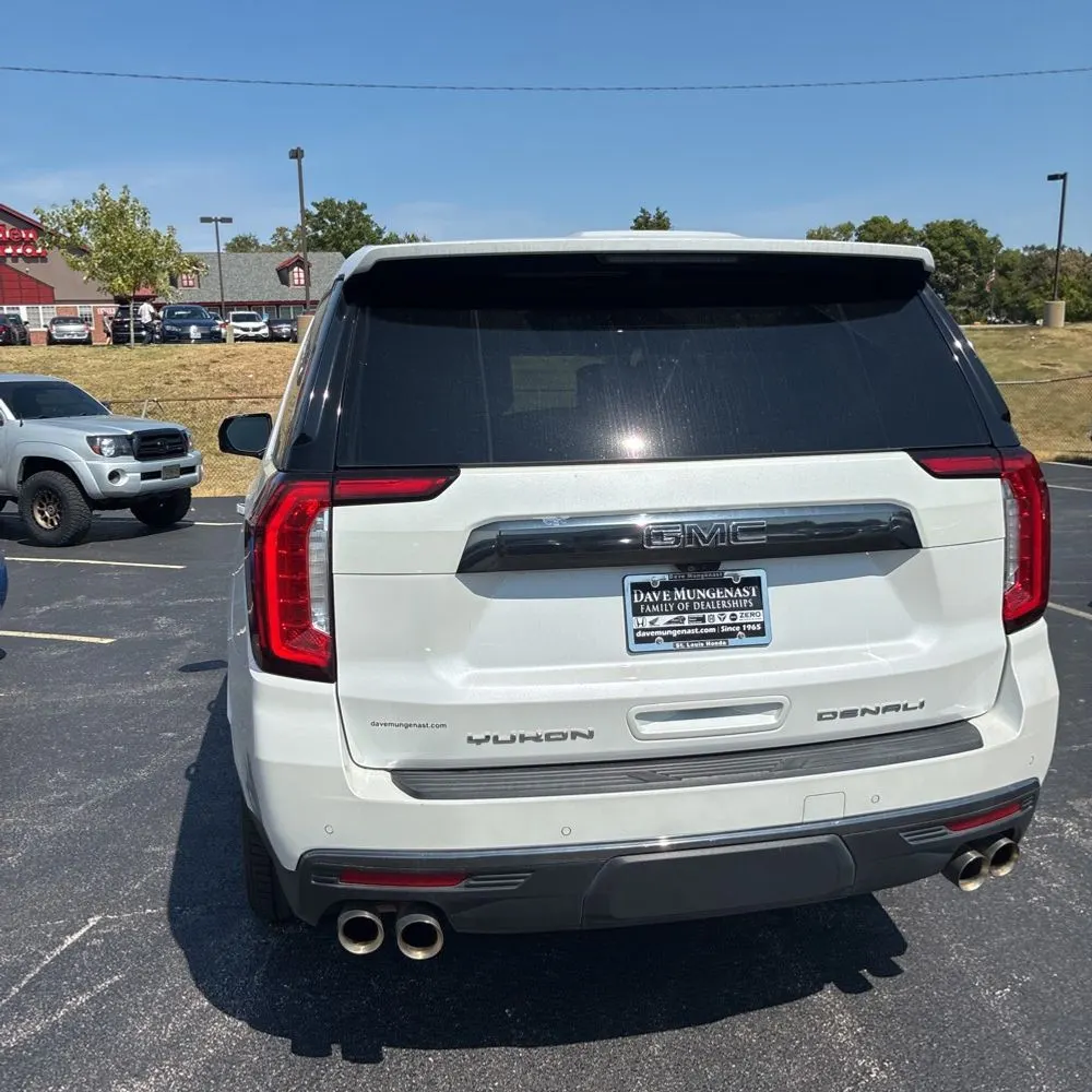 2023 GMC Yukon Denali Ultimate