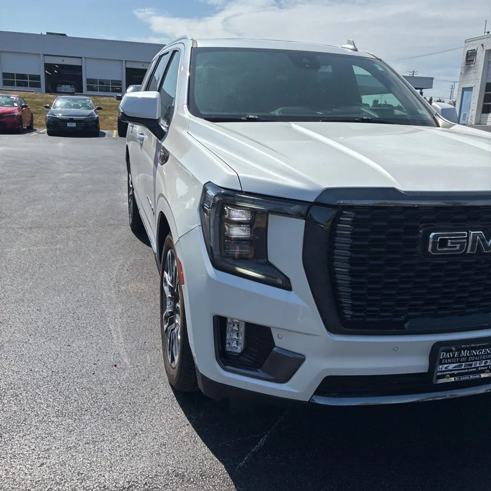 2023 GMC Yukon Denali Ultimate