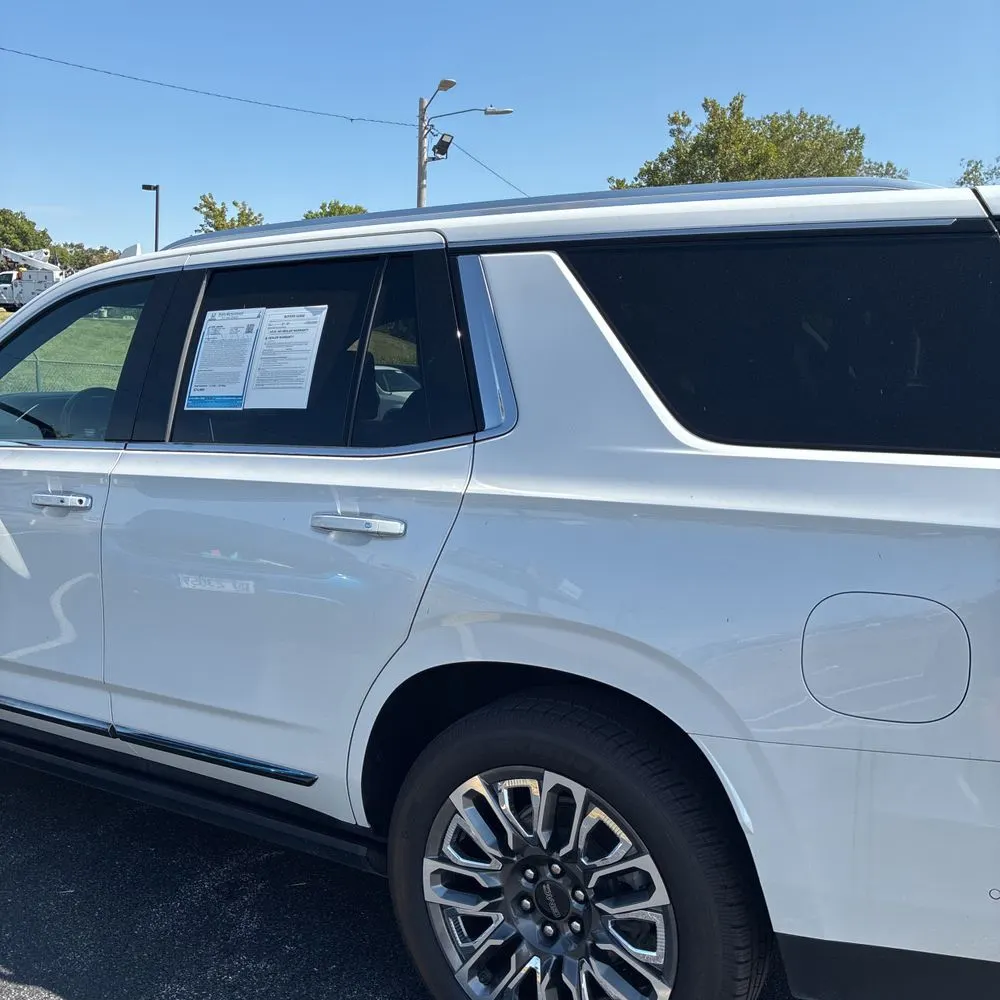 2023 GMC Yukon Denali Ultimate