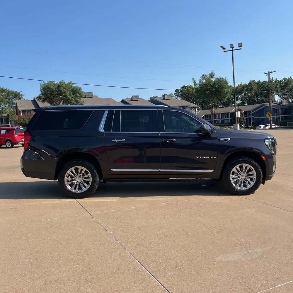 2023 GMC Yukon XL SLT