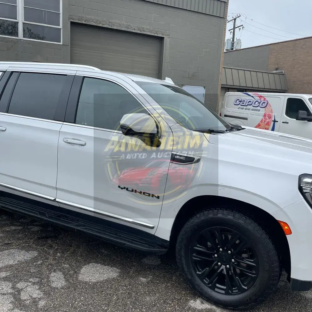 2023 GMC Yukon XL SLT