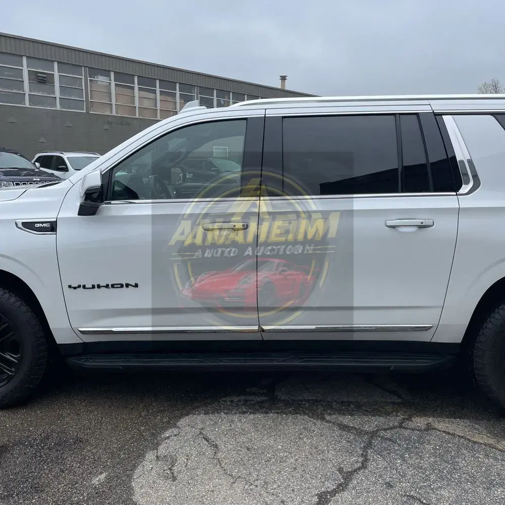 2023 GMC Yukon XL SLT