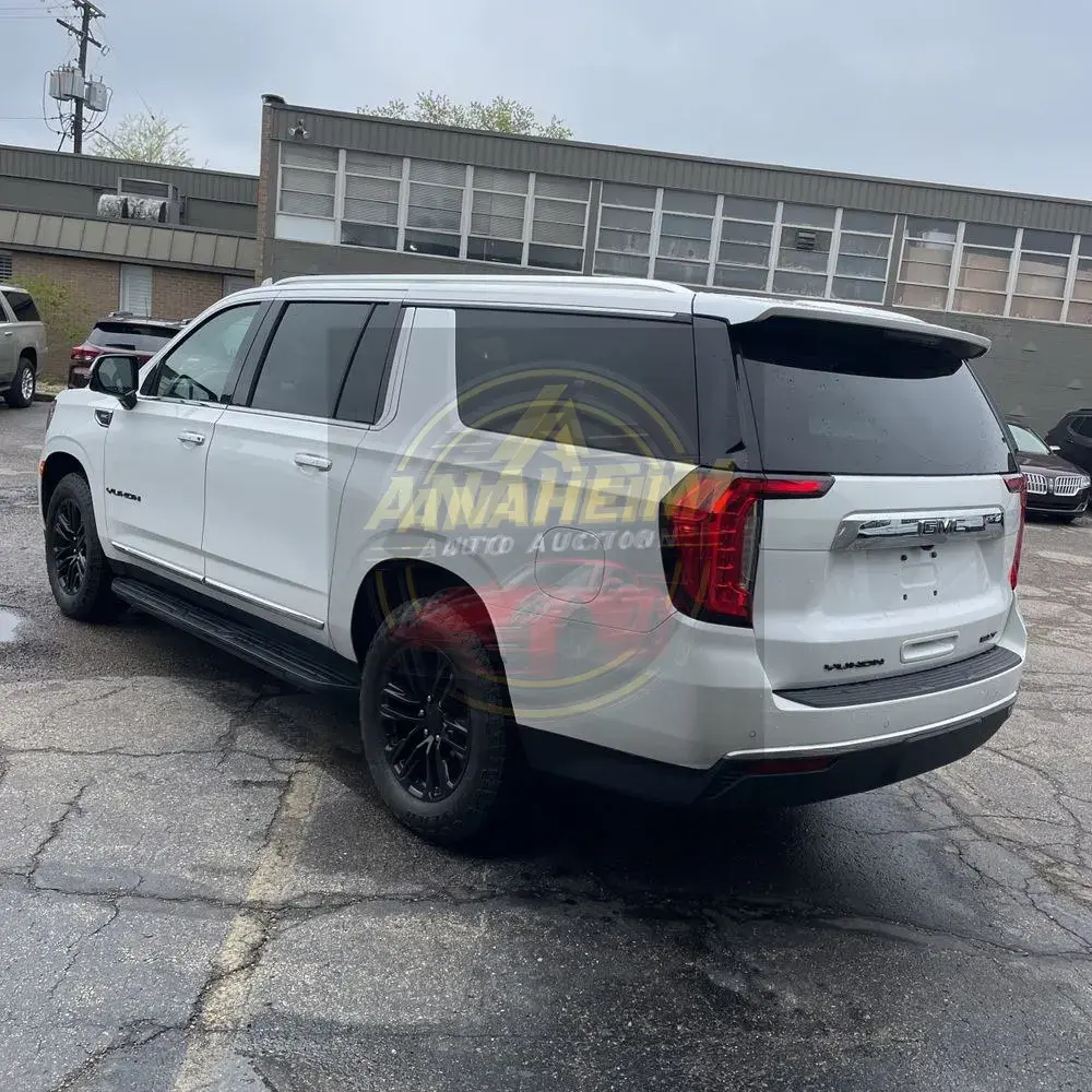 2023 GMC Yukon XL SLT