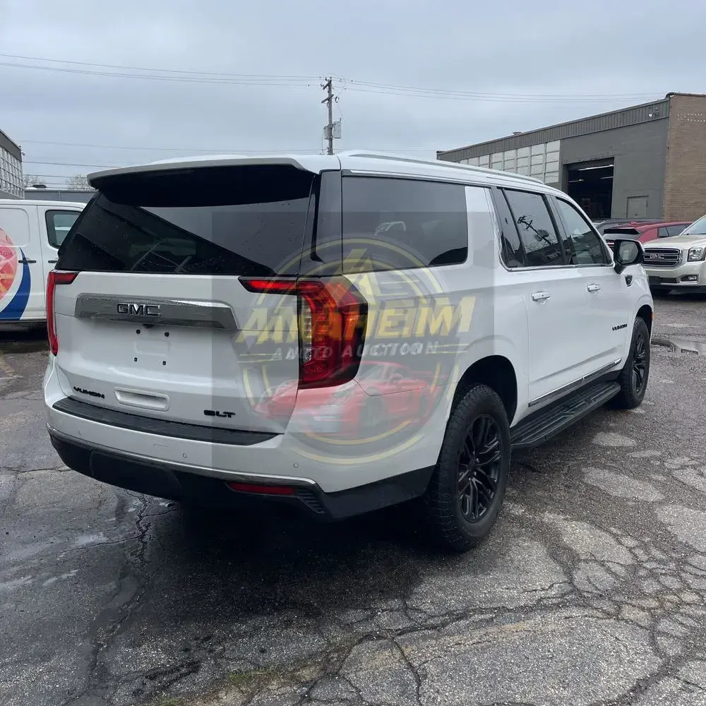2023 GMC Yukon XL SLT