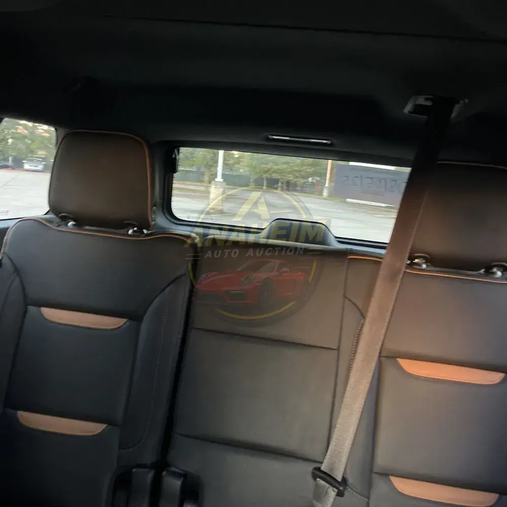 2022 GMC Yukon XL AT4