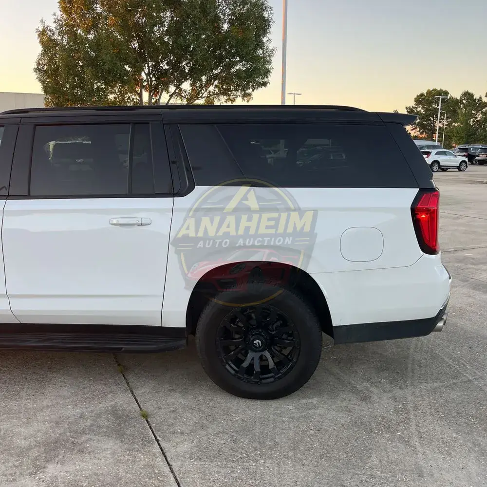 2022 GMC Yukon XL AT4