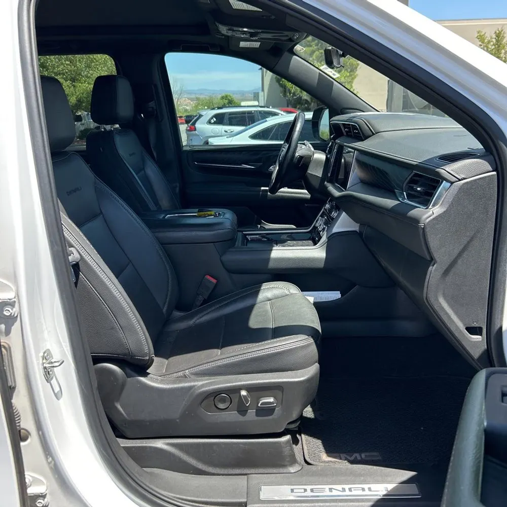 2022 GMC Yukon XL Denali