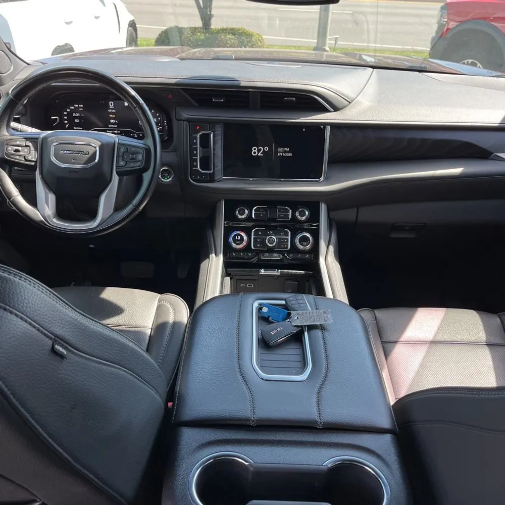 2023 GMC Yukon XL Denali