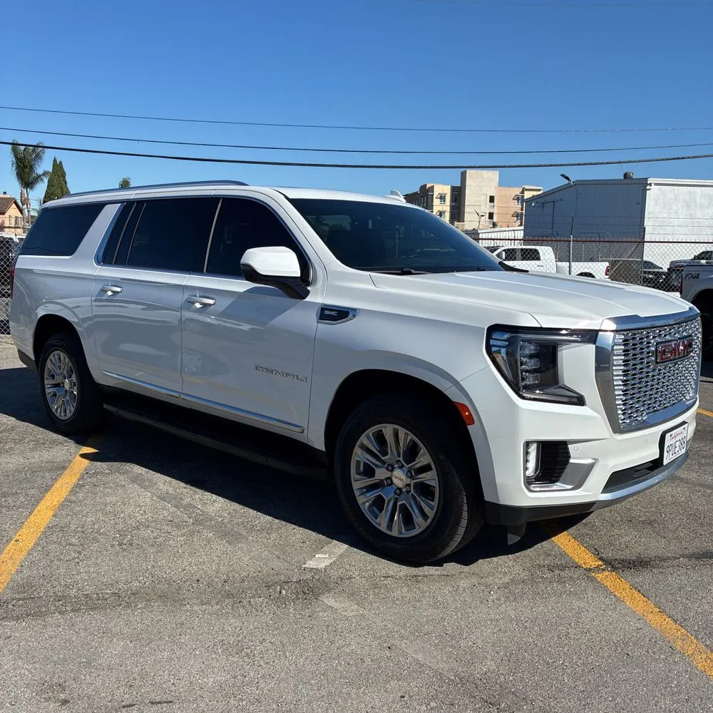 2023 GMC Yukon XL Denali