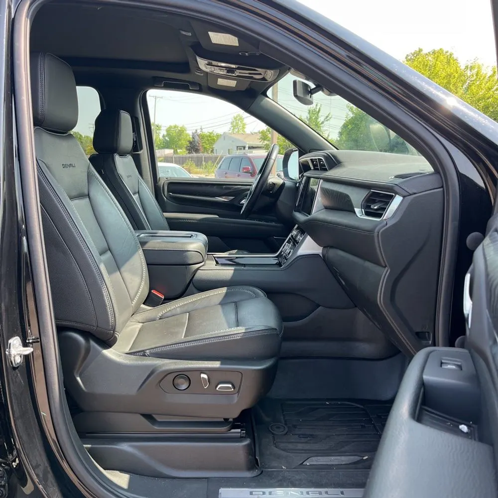 2022 GMC Yukon XL Denali