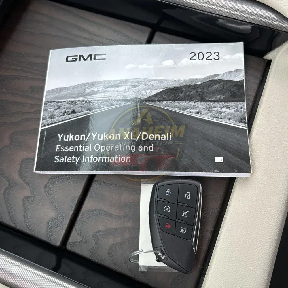 2023 GMC Yukon XL Denali