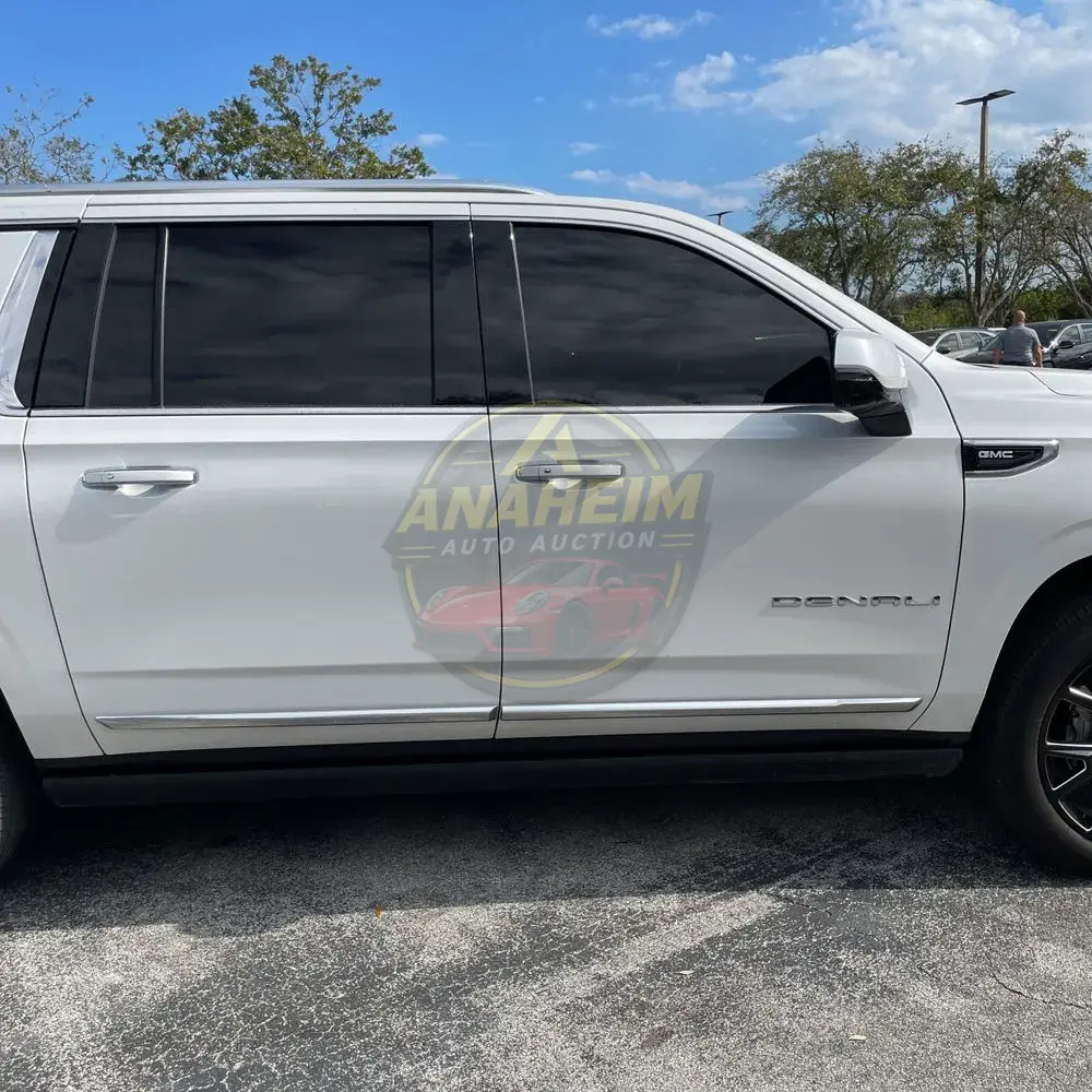 2023 GMC Yukon XL Denali