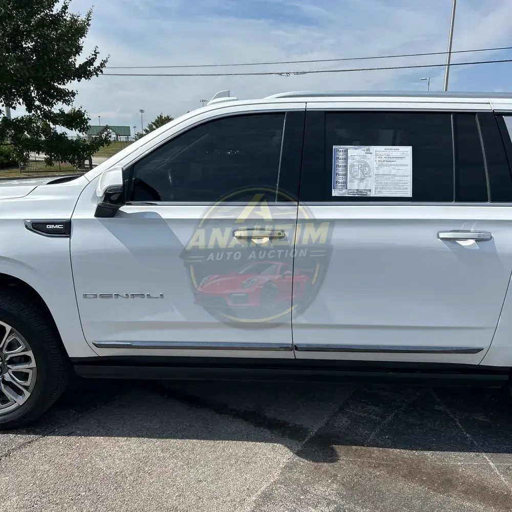 2023 GMC Yukon XL Denali Ultimate