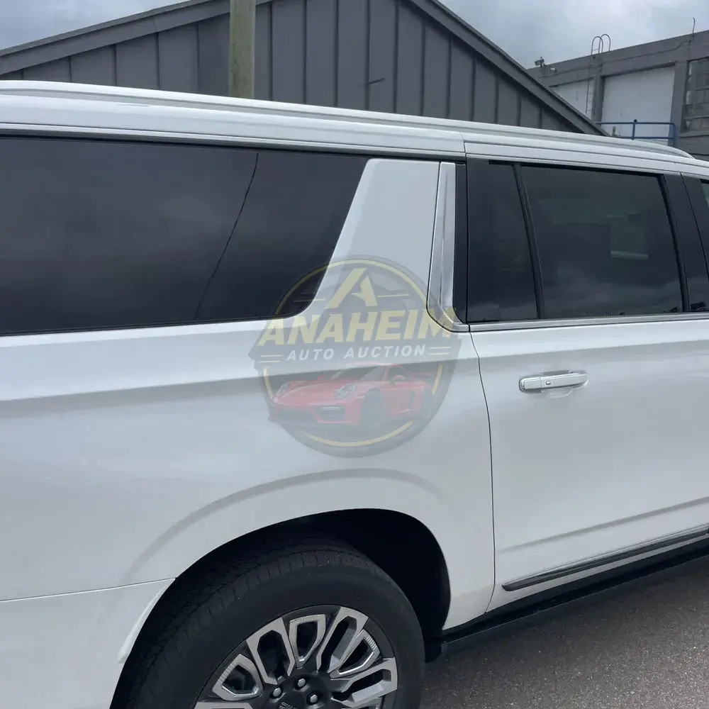 2023 GMC Yukon XL Denali Ultimate