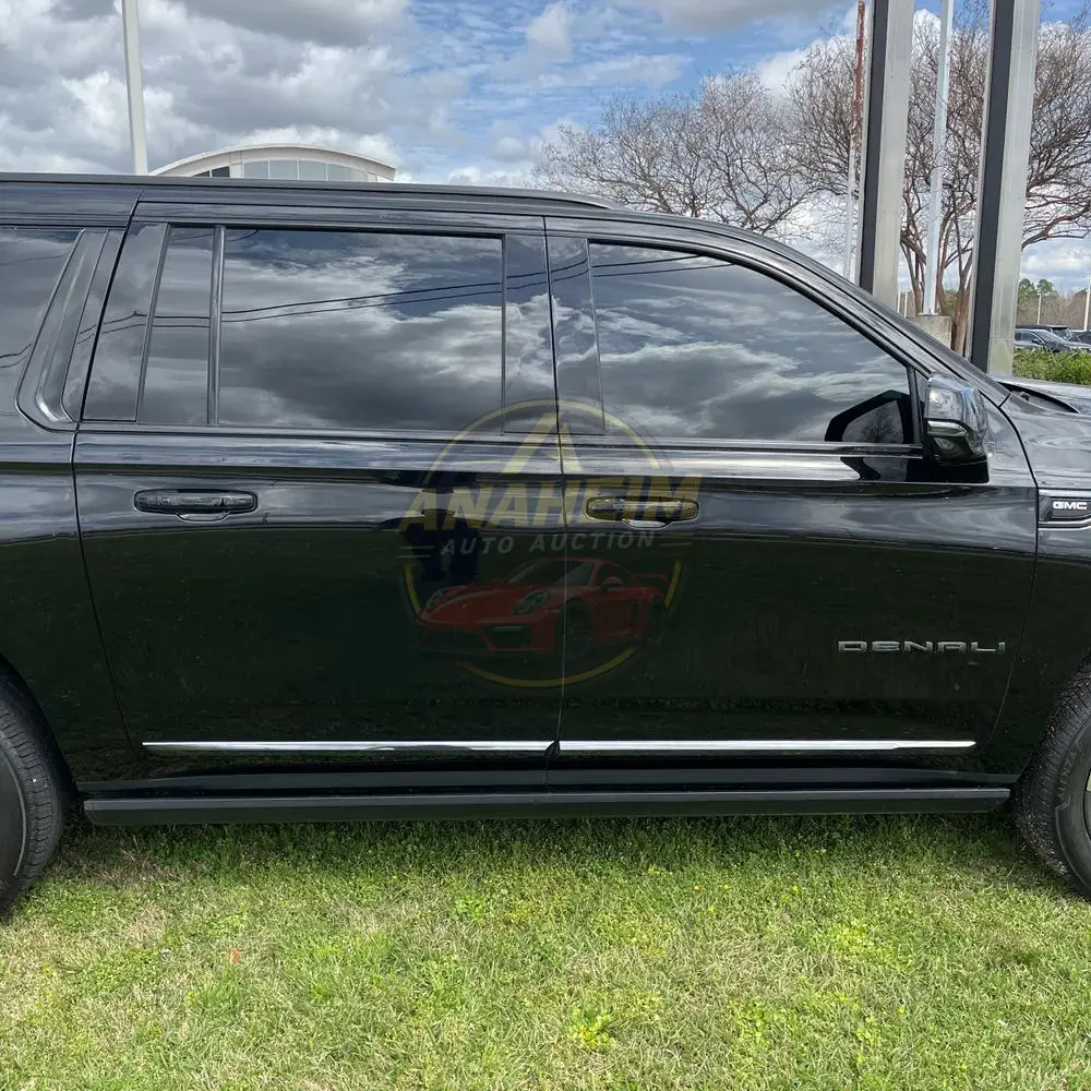 2023 GMC Yukon XL Denali Ultimate
