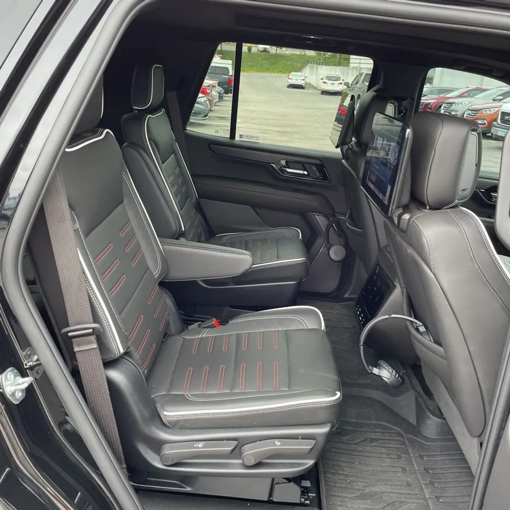 2025 GMC Yukon AT4 Ultimate