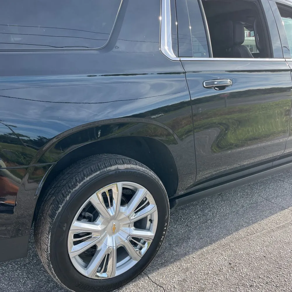 2023 Chevrolet Suburban High Country