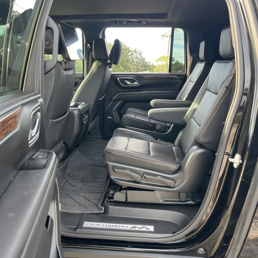 2023 Chevrolet Suburban High Country