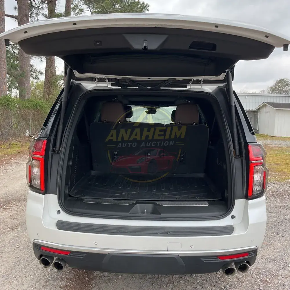 2023 Chevrolet Suburban High Country