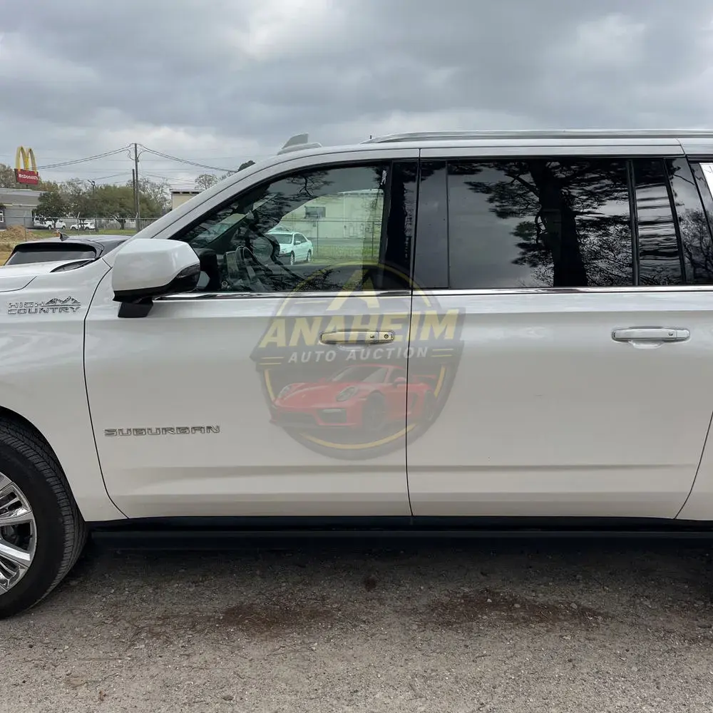 2023 Chevrolet Suburban High Country