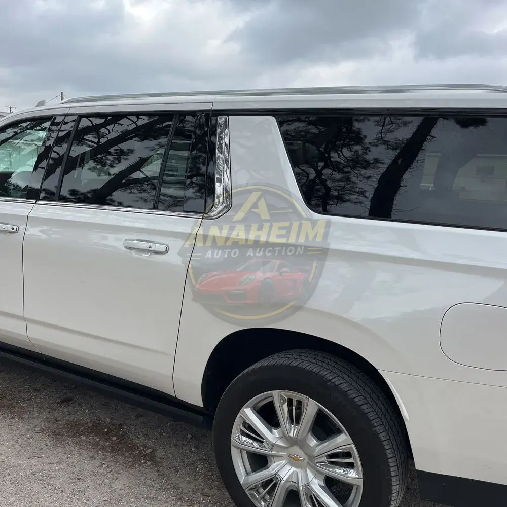 2023 Chevrolet Suburban High Country