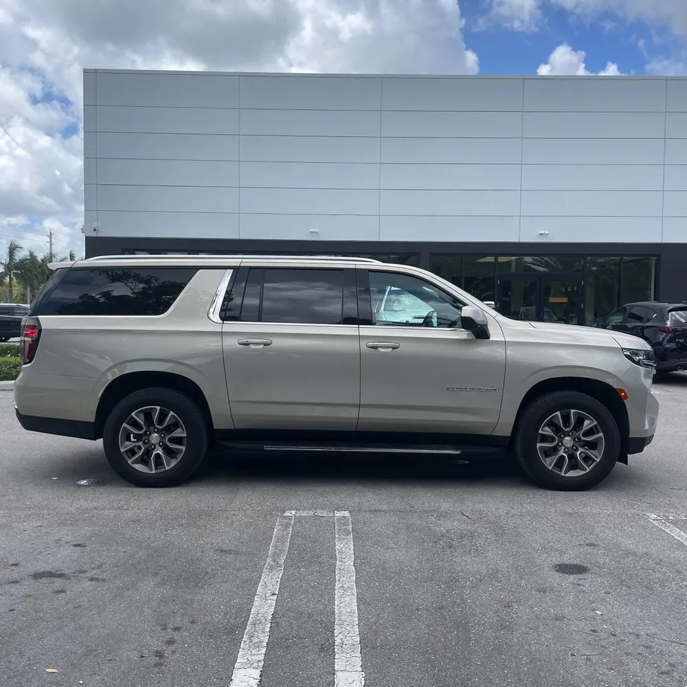 2024 Chevrolet Suburban LS
